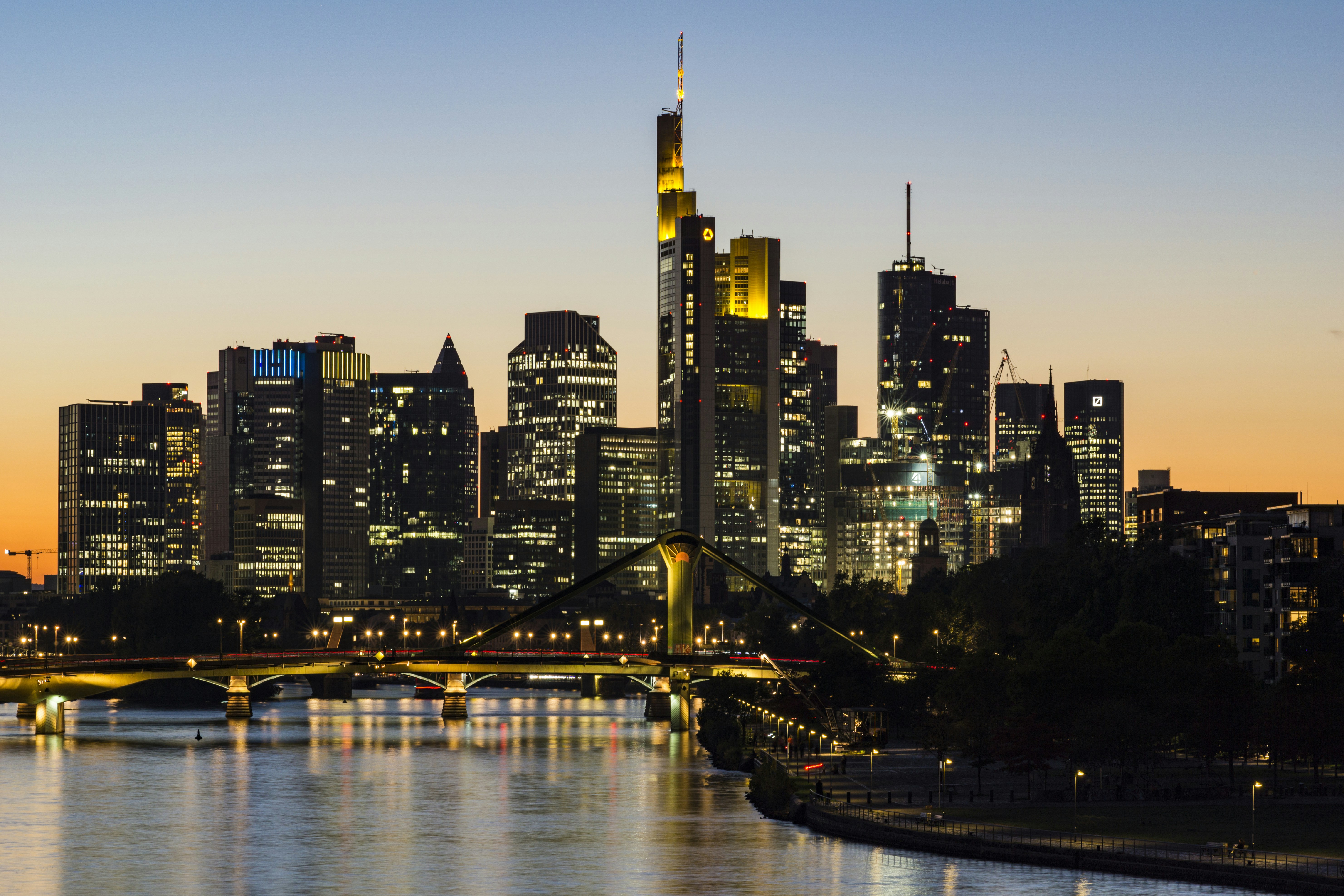 Frankfurt financial district at dusk, photographed by Nick Andreas